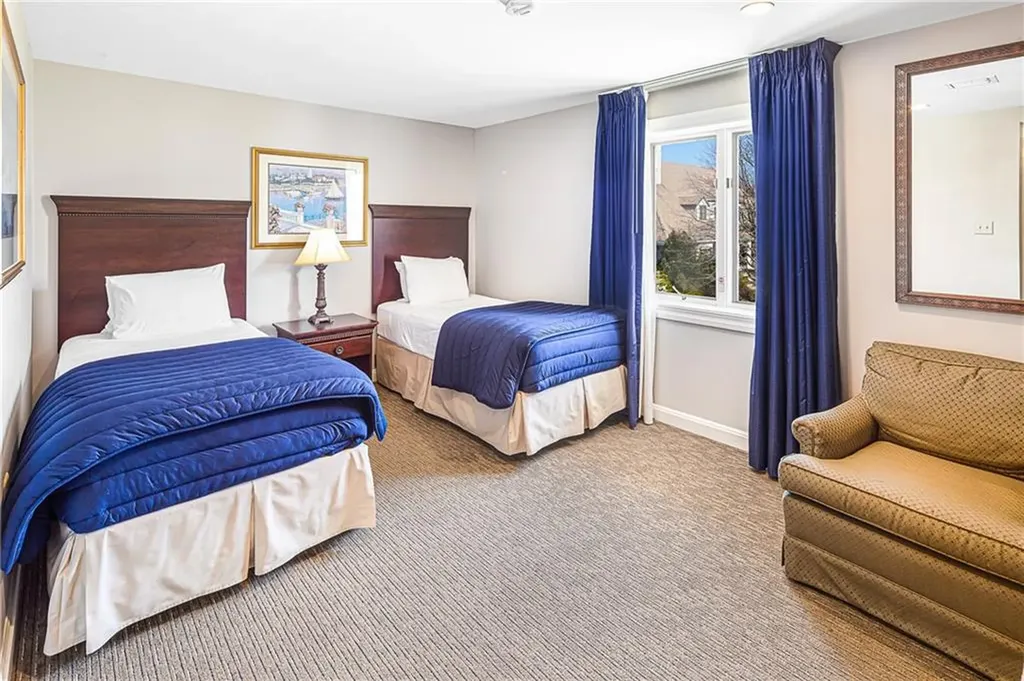 551 Thames Street Newport RI 02840