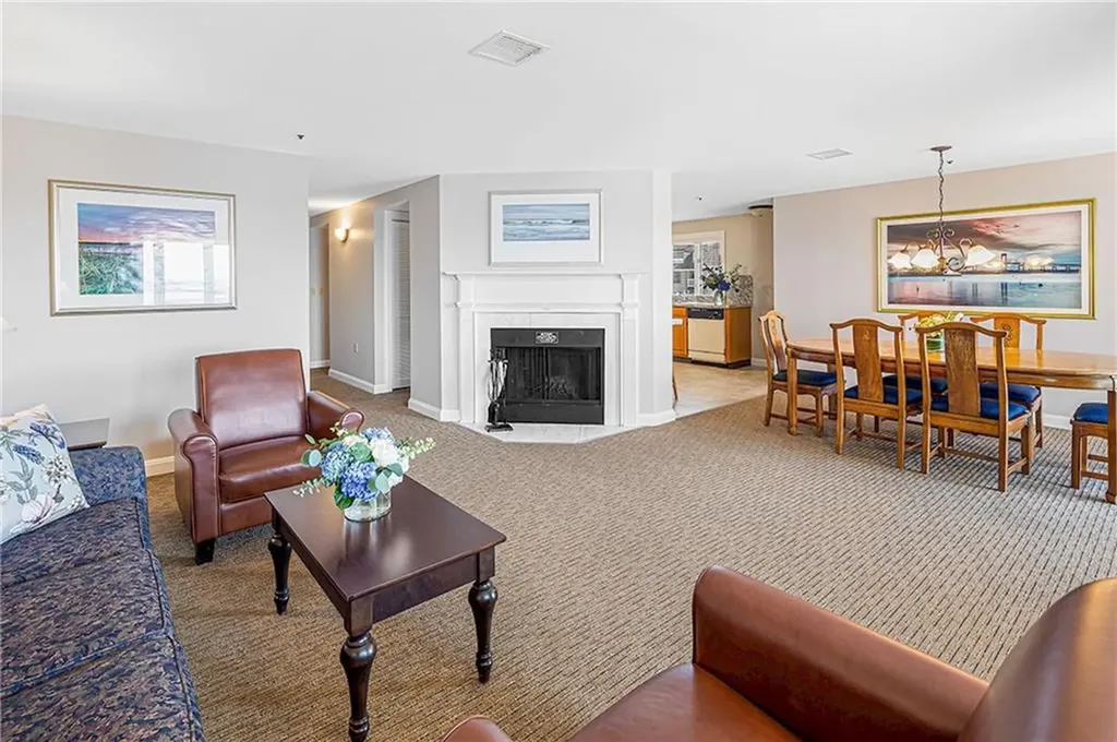 551 Thames Street Newport RI 02840