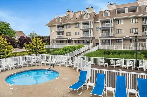 551 Thames Street Newport RI 02840