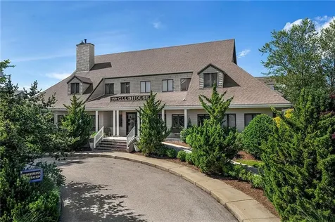 551 Thames Street Newport RI 02840