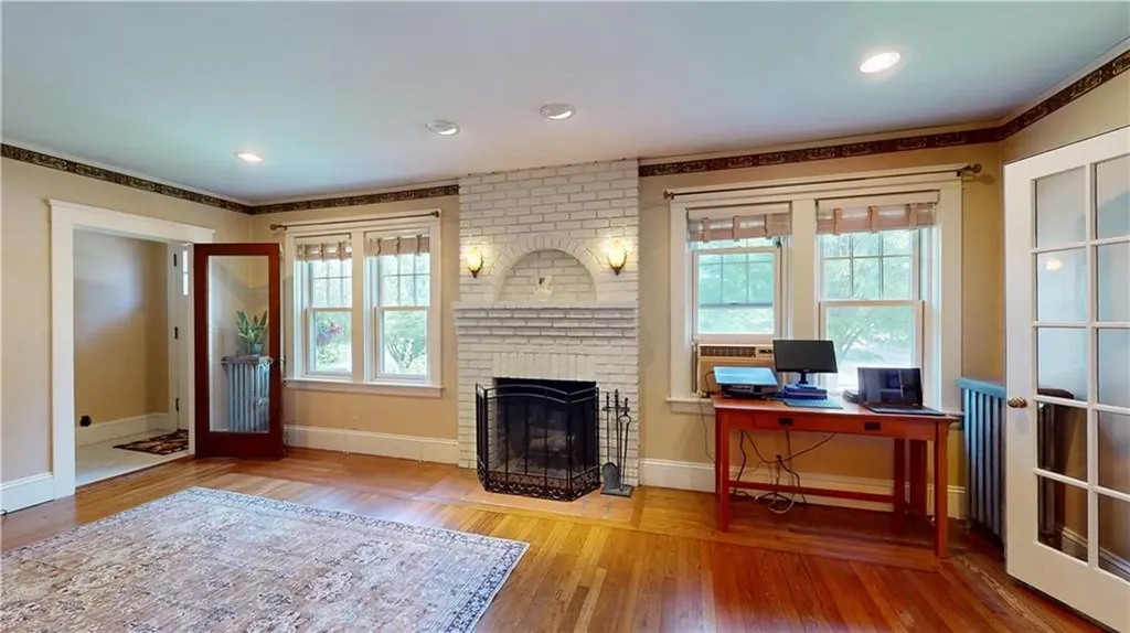 130 Grace Street Cranston RI 02910