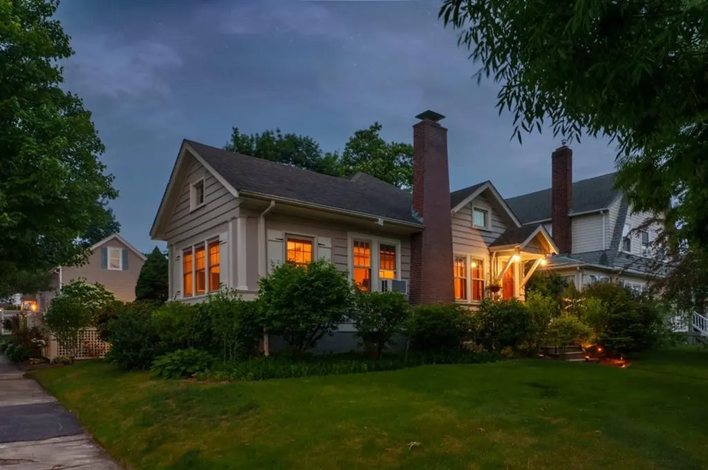 130 Grace Street Cranston RI 02910