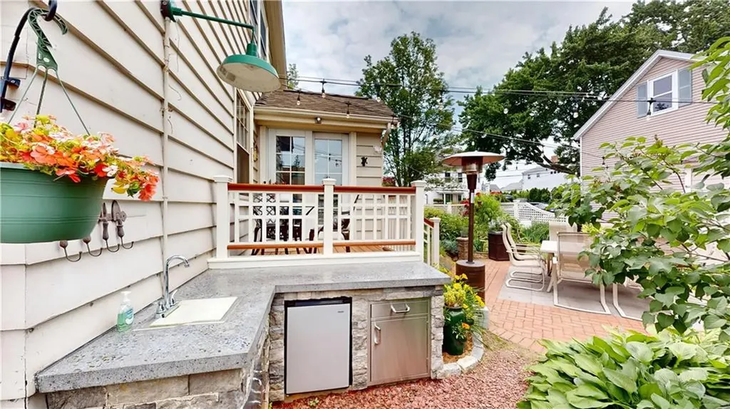 130 Grace Street Cranston RI 02910