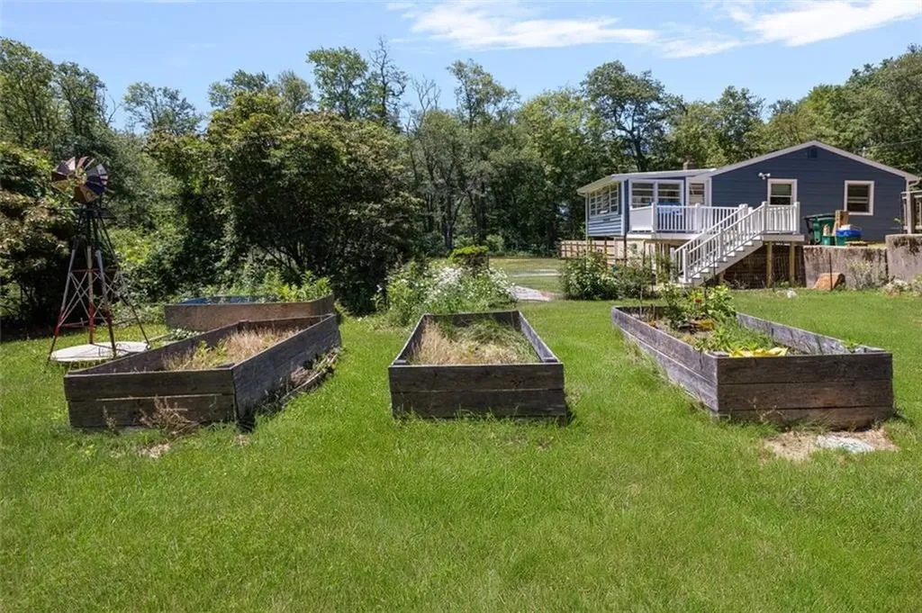 456 Rockland Road Scituate RI 02857