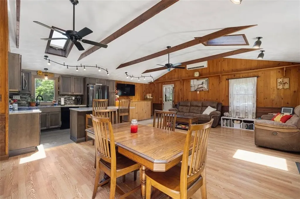 456 Rockland Road Scituate RI 02857