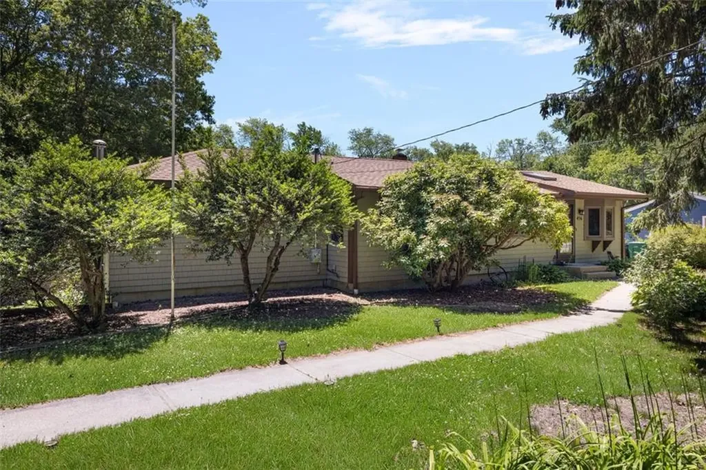 456 Rockland Road Scituate RI 02857