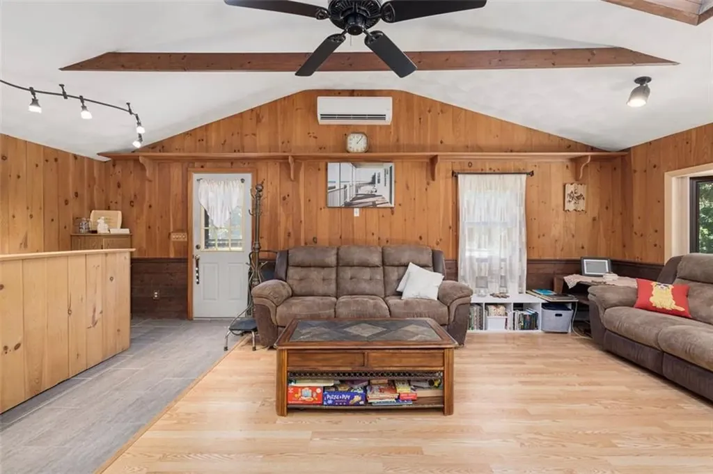 456 Rockland Road Scituate RI 02857