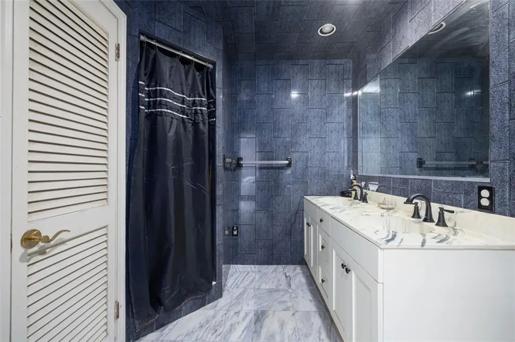 456 Rockland Road Scituate RI 02857
