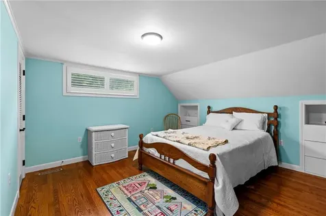 2 Redwood Court Warren RI 02885