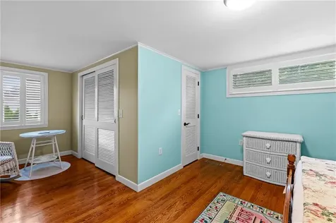 2 Redwood Court Warren RI 02885