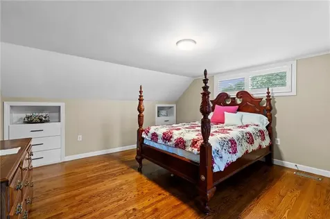2 Redwood Court Warren RI 02885