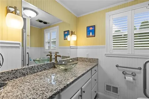 2 Redwood Court Warren RI 02885