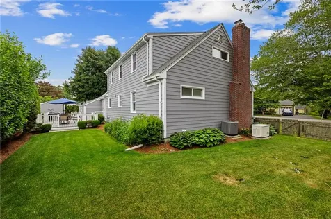 2 Redwood Court Warren RI 02885