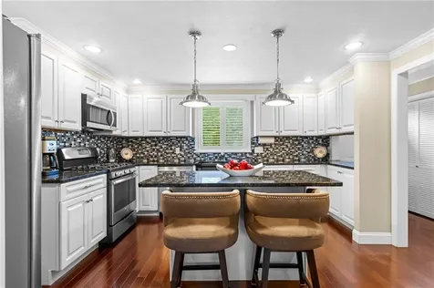 2 Redwood Court Warren RI 02885