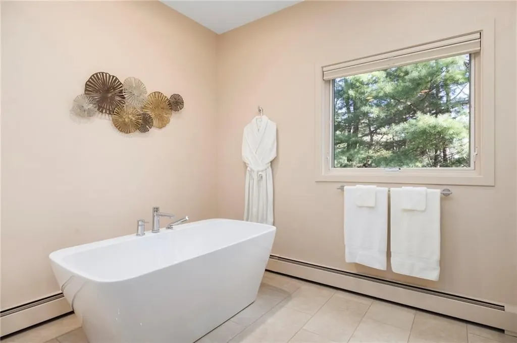 29 Dennell Drive Lincoln RI 02865