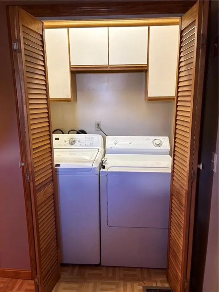 52 Kenway Avenue Warwick RI 02889
