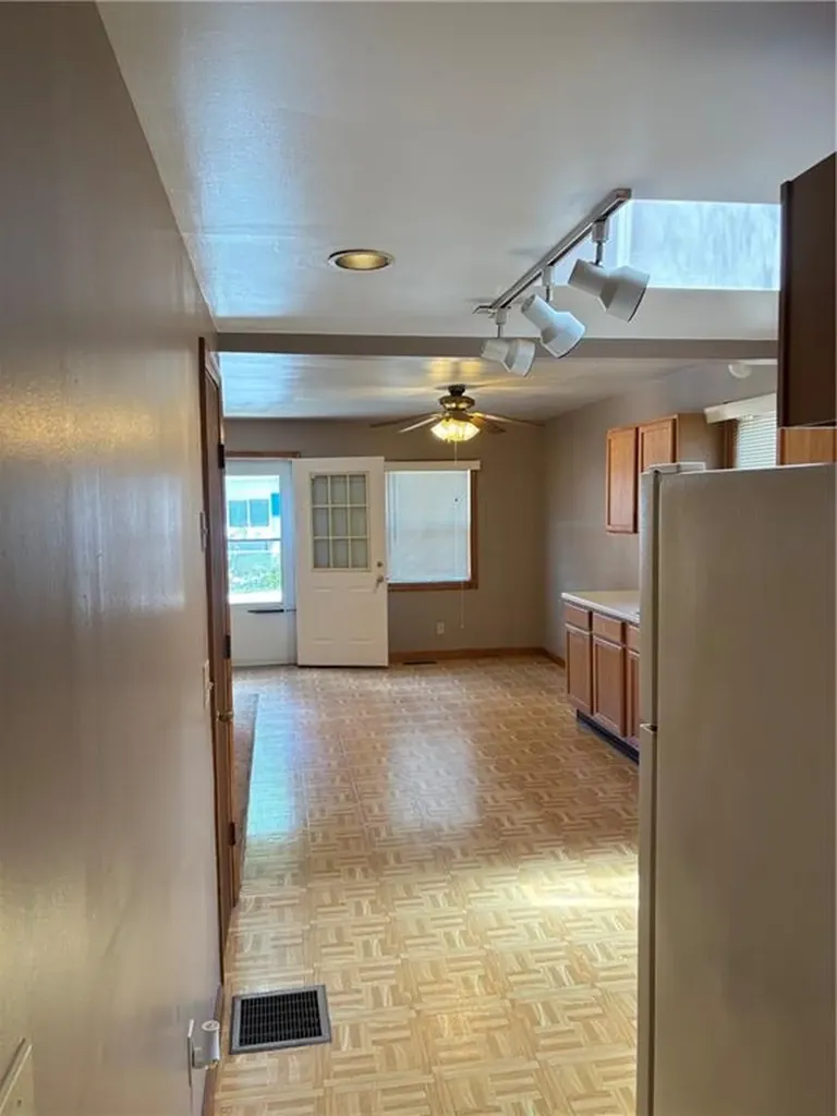 52 Kenway Avenue Warwick RI 02889