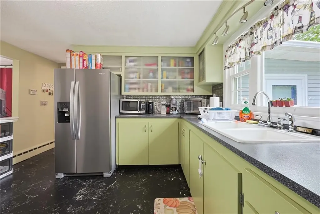102 Grace Avenue Woonsocket RI 02895