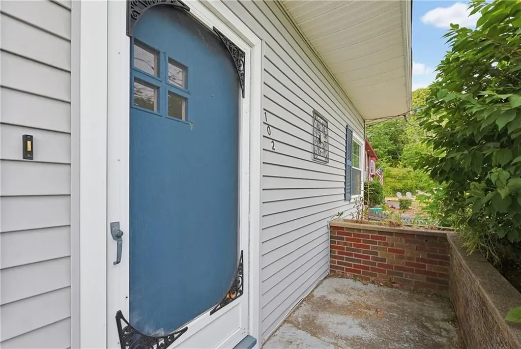102 Grace Avenue Woonsocket RI 02895