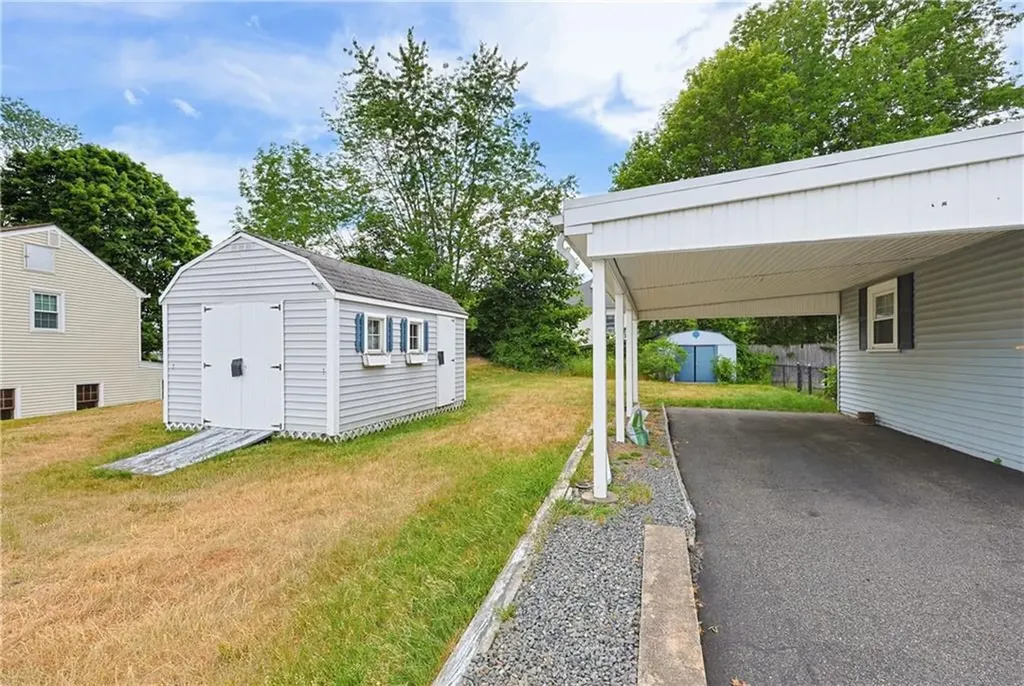 102 Grace Avenue Woonsocket RI 02895