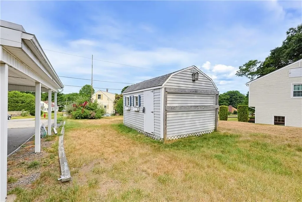 102 Grace Avenue Woonsocket RI 02895