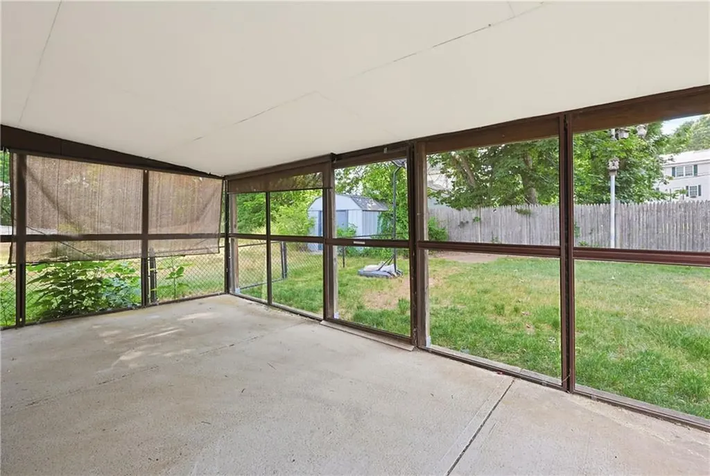 102 Grace Avenue Woonsocket RI 02895