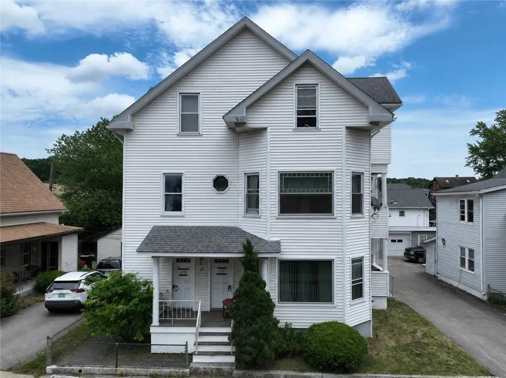 65 Bellingham Street Woonsocket RI 02895