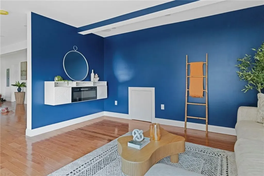 18 Pevear Avenue Warwick RI 02886