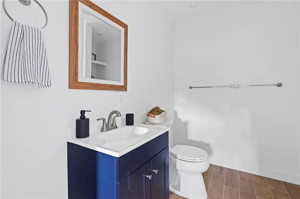 18 Pevear Avenue Warwick RI 02886