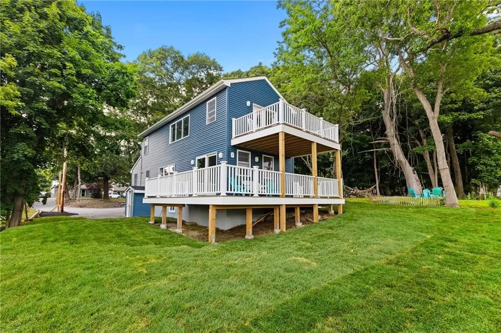 18 Pevear Avenue Warwick RI 02886