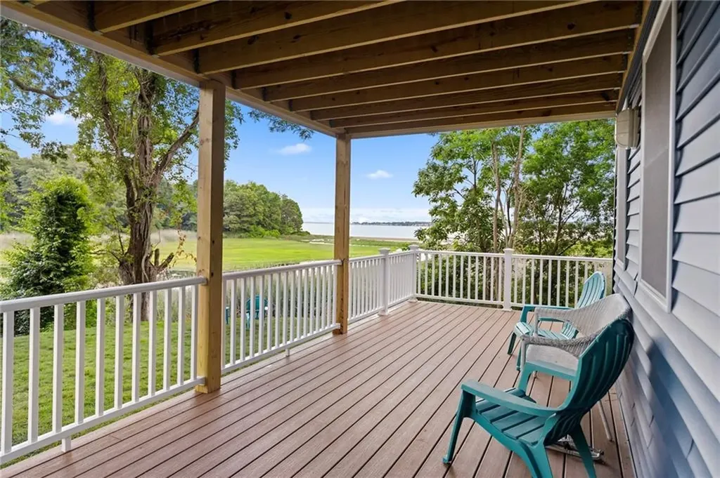 18 Pevear Avenue Warwick RI 02886