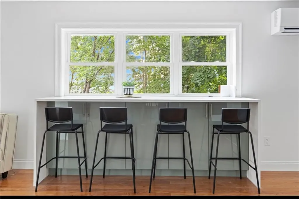 18 Pevear Avenue Warwick RI 02886