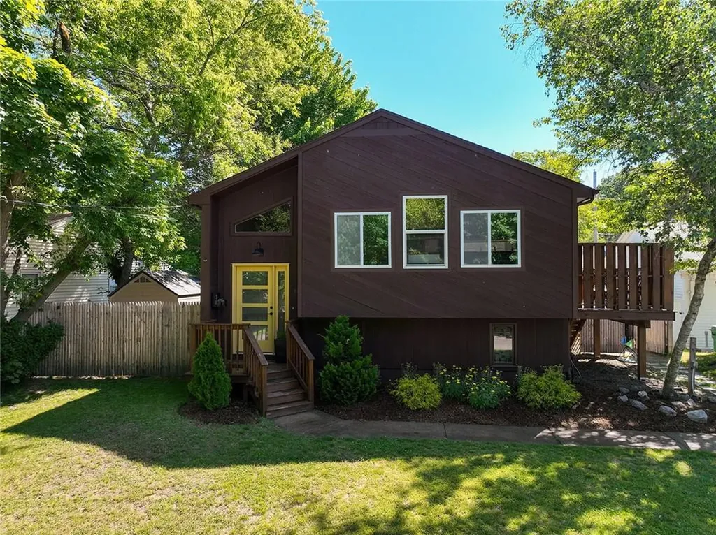 38 Vanstone Avenue Warwick RI 02889