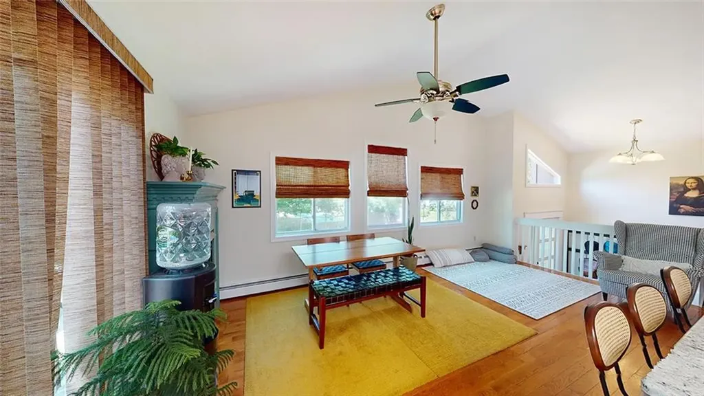 38 Vanstone Avenue Warwick RI 02889