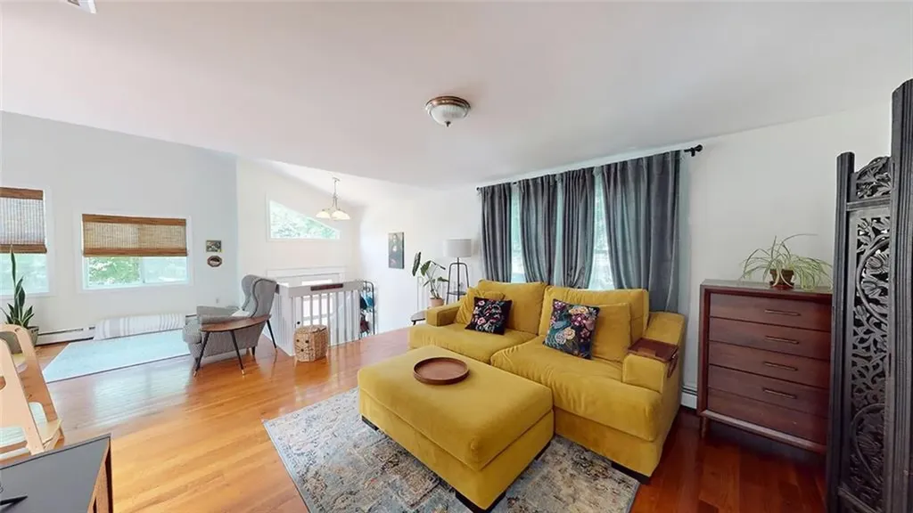 38 Vanstone Avenue Warwick RI 02889