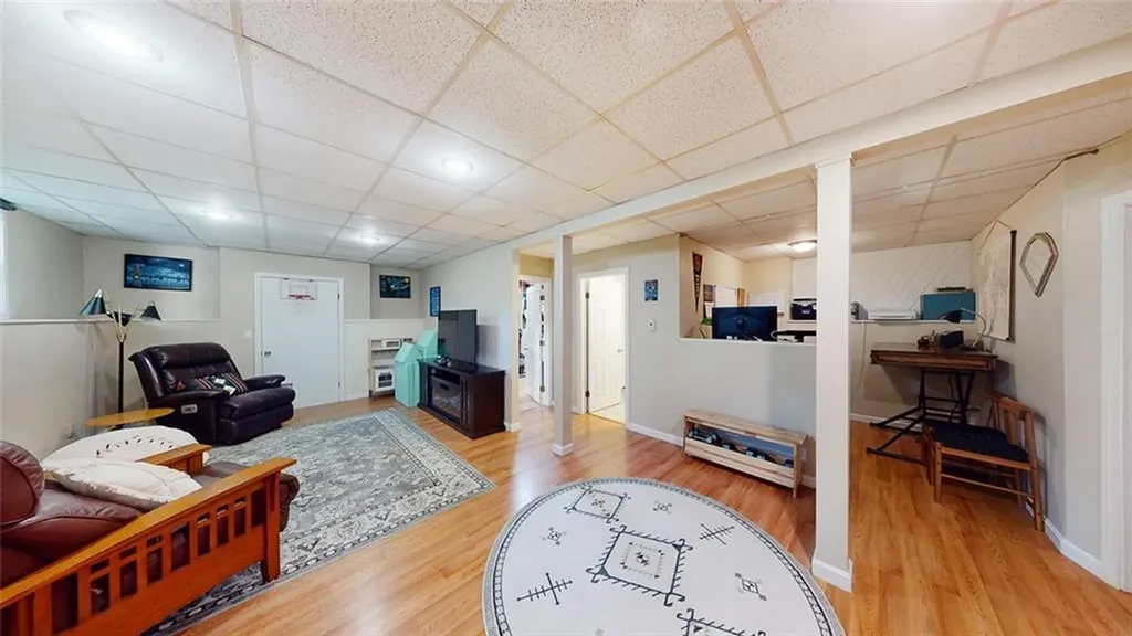 38 Vanstone Avenue Warwick RI 02889