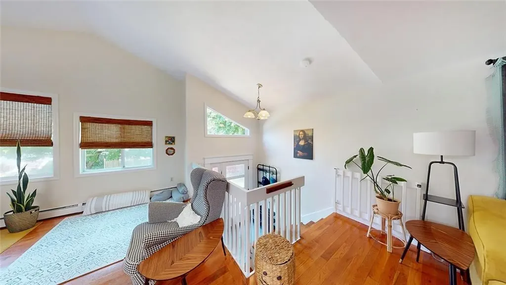 38 Vanstone Avenue Warwick RI 02889