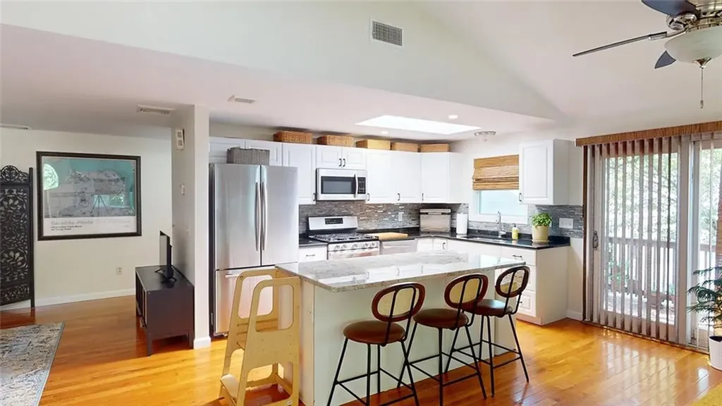 38 Vanstone Avenue Warwick RI 02889