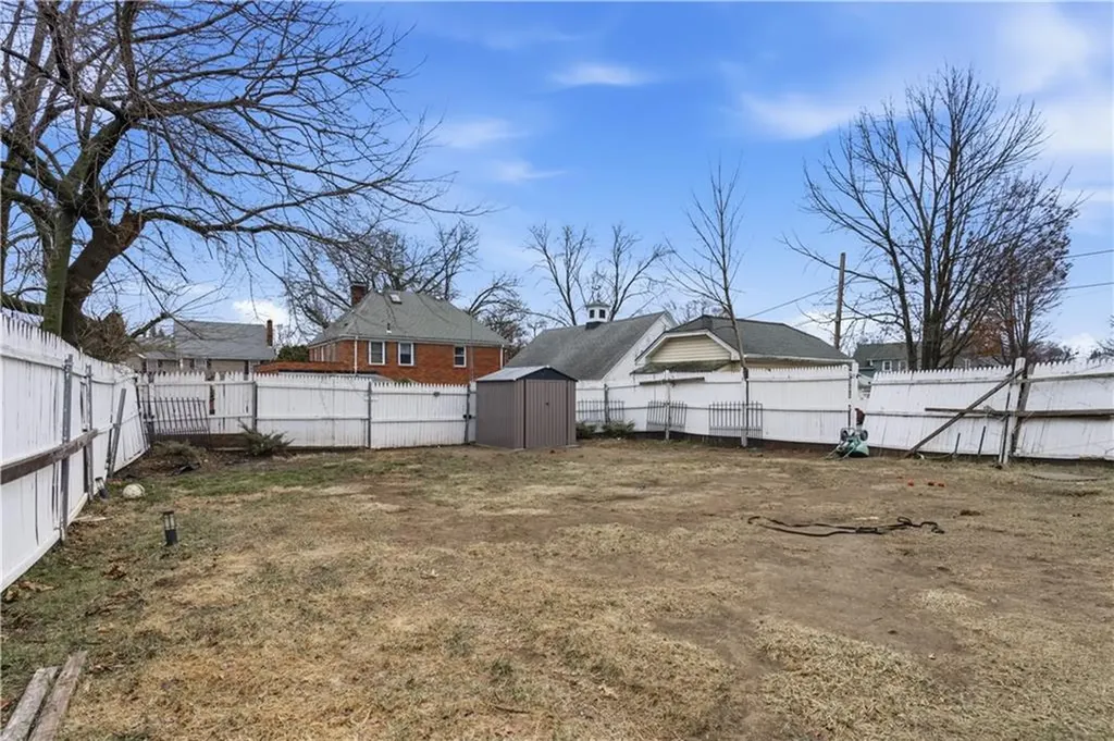 44 Holburn Avenue Cranston RI 02910