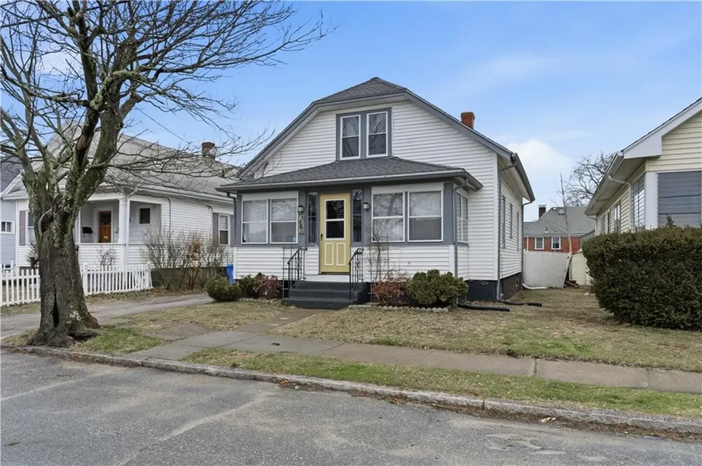 44 Holburn Avenue Cranston RI 02910