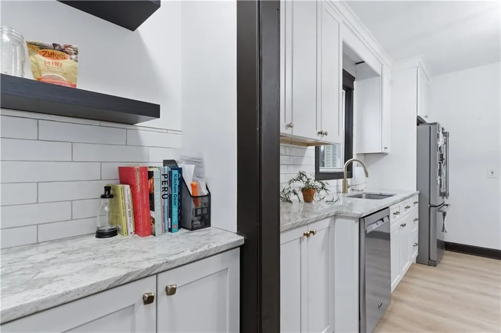 44 Holburn Avenue Cranston RI 02910