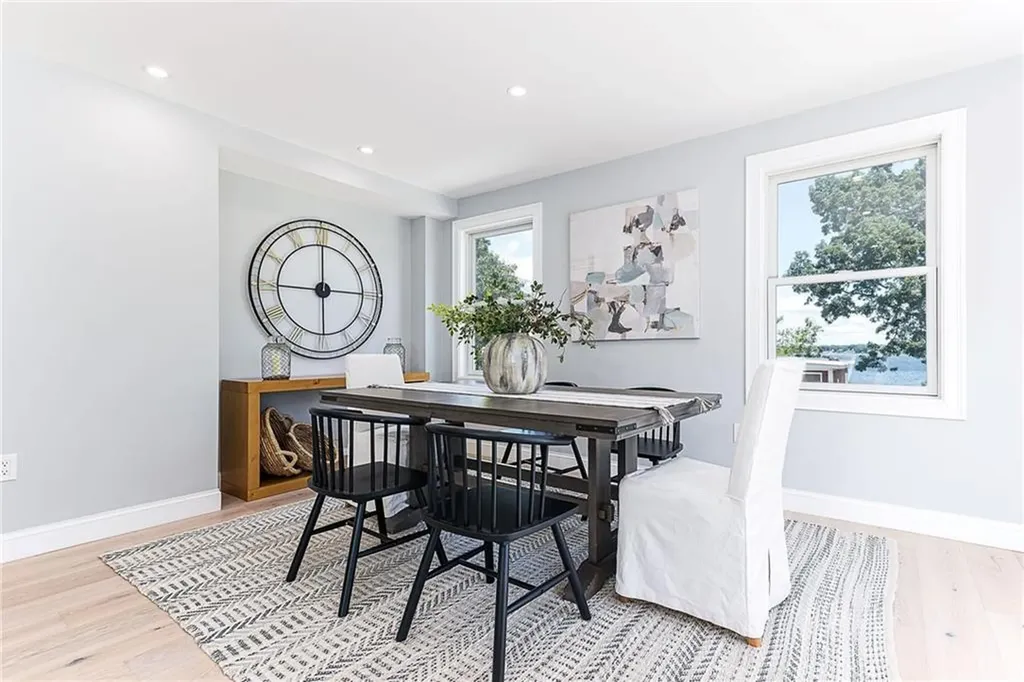 62 John Wickes Avenue Warwick RI 02818