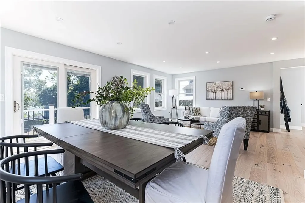 62 John Wickes Avenue Warwick RI 02818