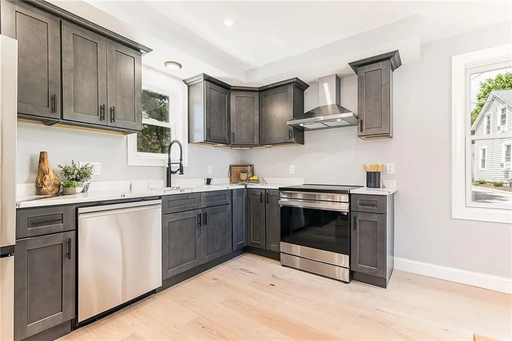 62 John Wickes Avenue Warwick RI 02818