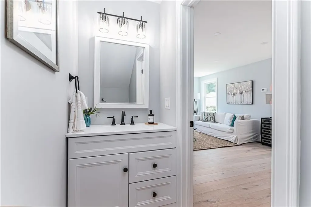 62 John Wickes Avenue Warwick RI 02818
