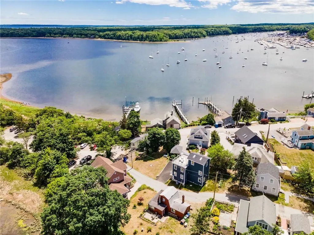 62 John Wickes Avenue Warwick RI 02818