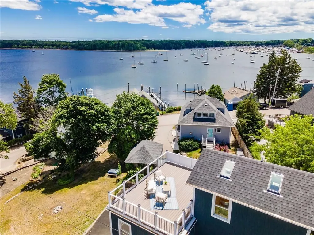 62 John Wickes Avenue Warwick RI 02818