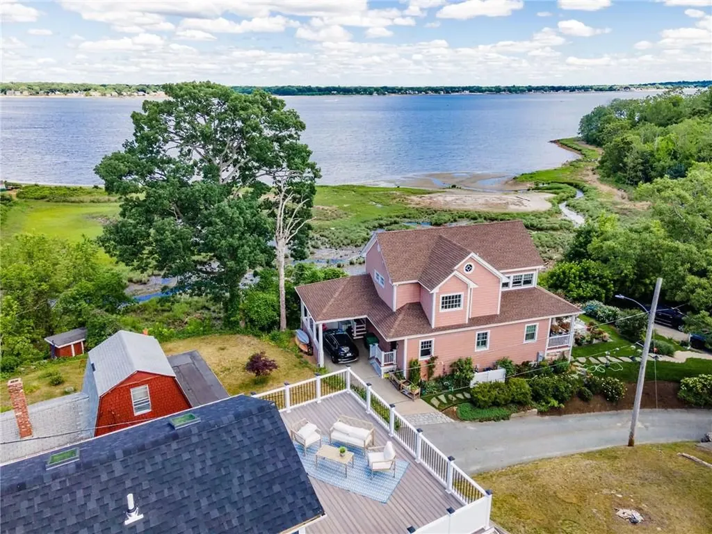 62 John Wickes Avenue Warwick RI 02818