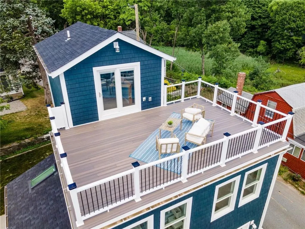 62 John Wickes Avenue Warwick RI 02818