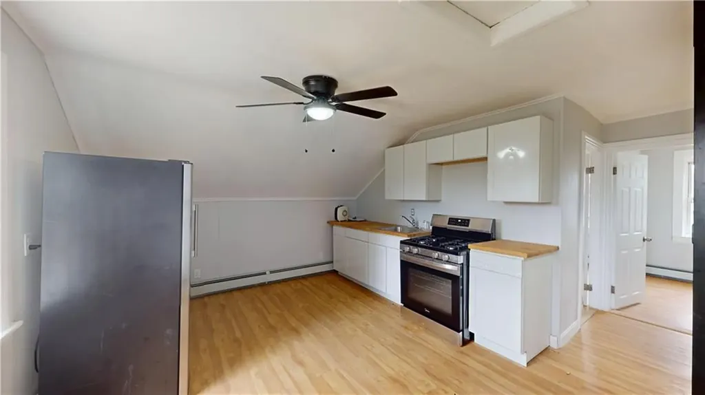 372 Hawkins Street Providence RI 02904